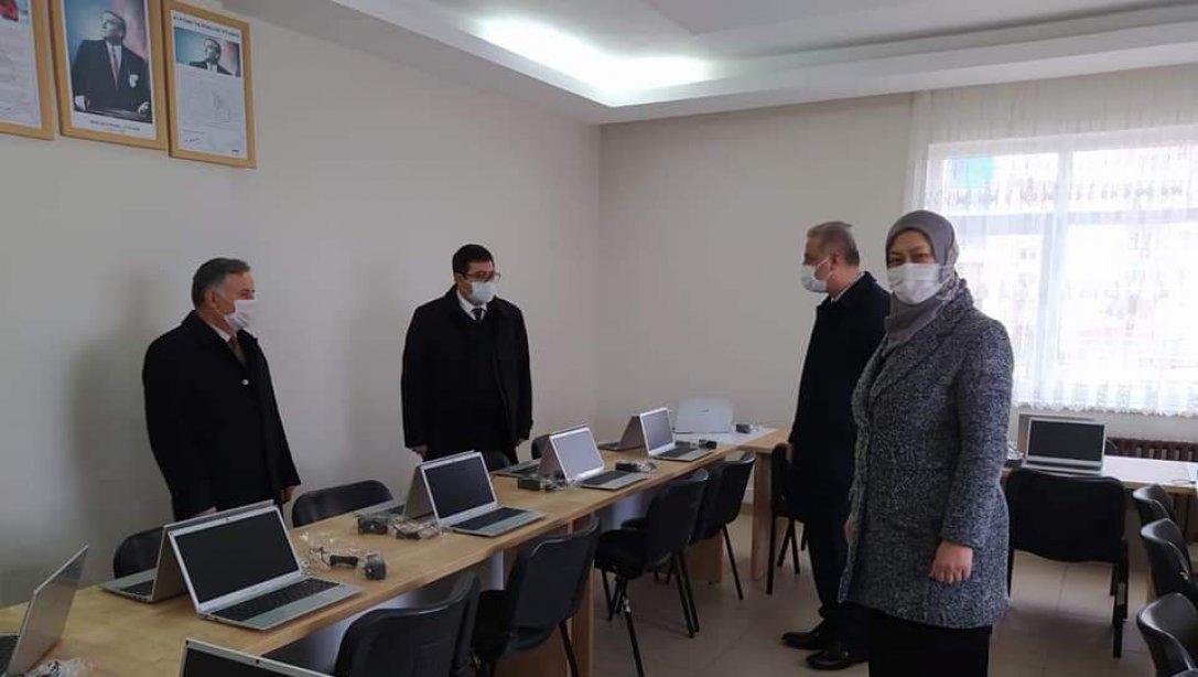 İlçemiz Şadiye-Muzaffer Turhan Anadolu Lisesi Bilgisayar Labortauvarına Kavuştu